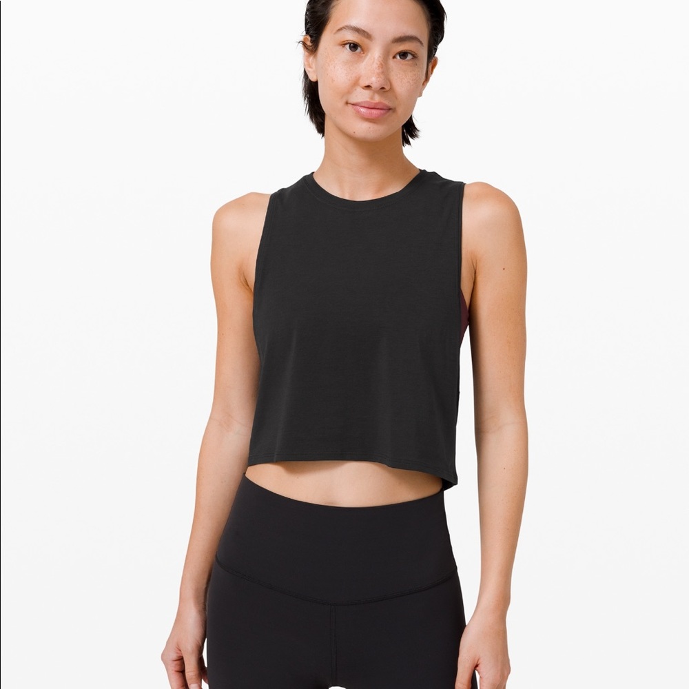 Lululemon cut back crop tank black NWT